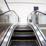 Tutti i vantaggi dell’installazione delle scale mobili