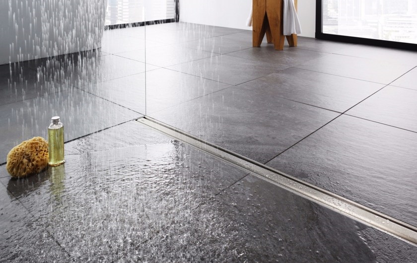 Doccia a pavimento con scarico invisibile