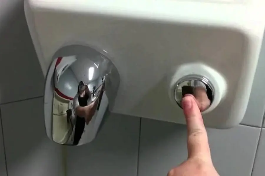 Asciugamani elettrici, ecco quali sono i modelli maggiormente diffusi