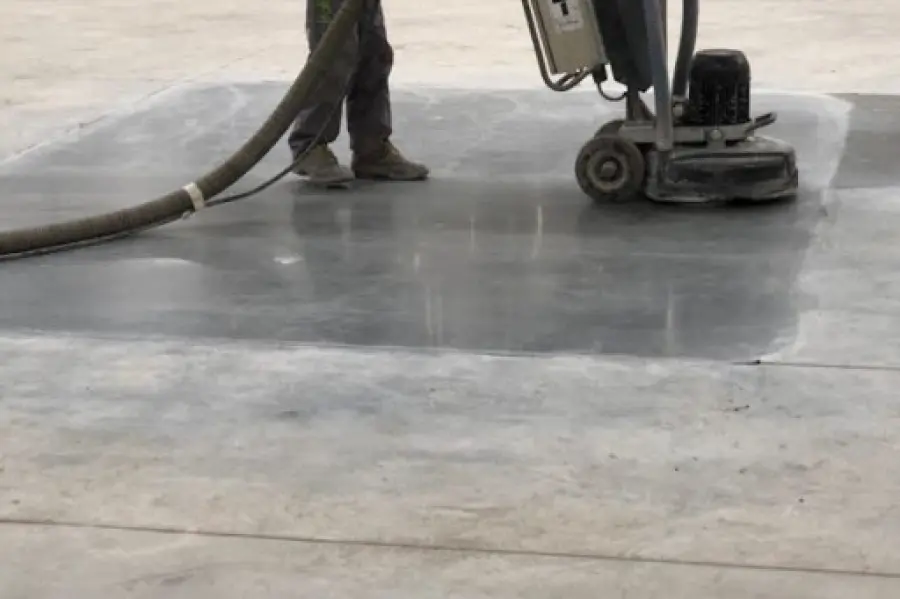 Come scegliere il giusto pavimento industriale