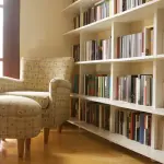 Frassino o acacia? Tutto per la tua prossima libreria moderna!